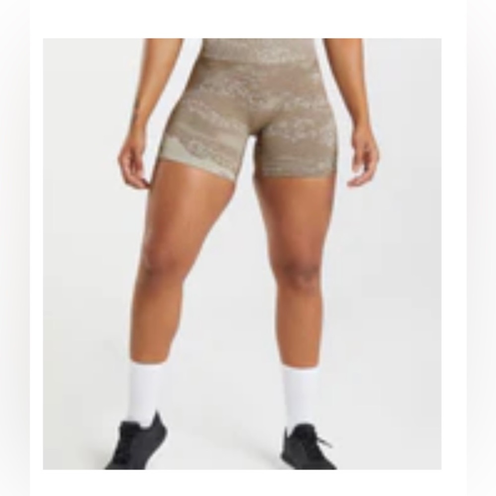 Gymshark Adapt Camo Seamless Shorts - Pebble Grey/Soul Brown